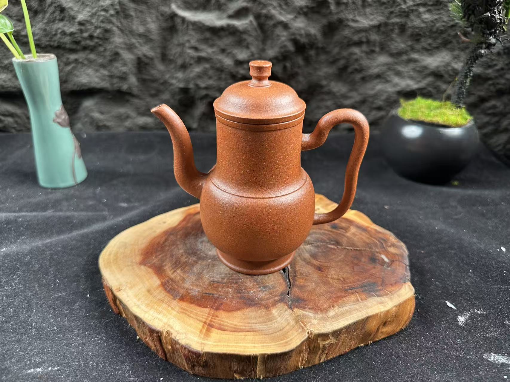 茂宗執壺